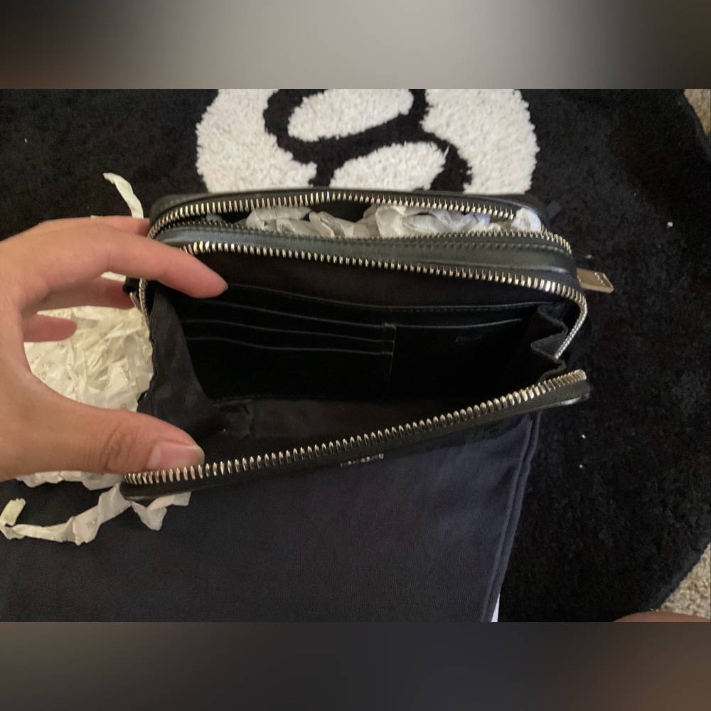 Dior men’s pouch with strap - Picture 6 of 8